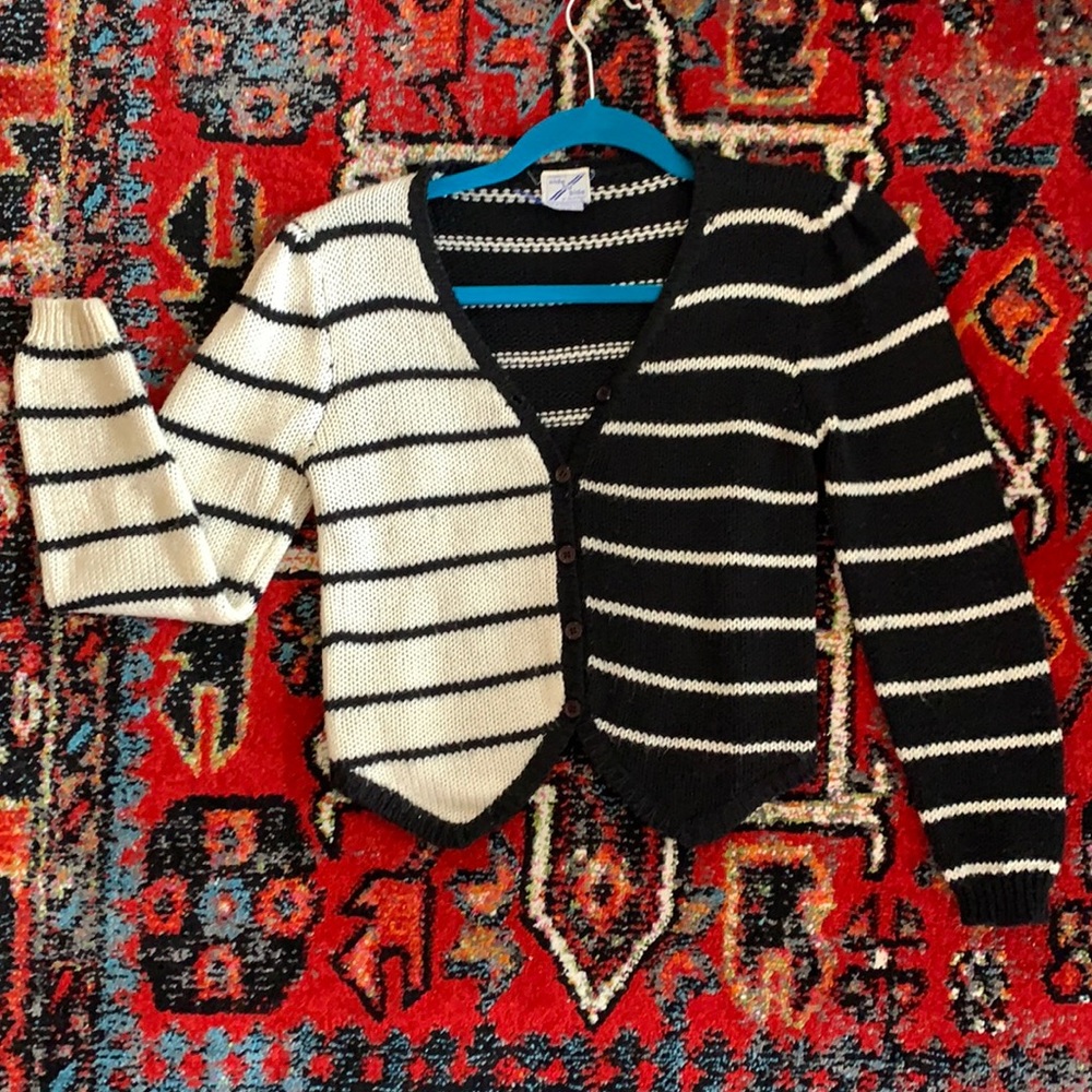 Vintage Knitted Yin Yang Sweater